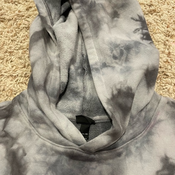Grey and Blue tie die Sweatshirt - Picture 2 of 5